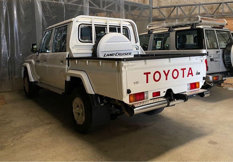 Toyota Land Cruiser • 2020 • 2 km • 7800000 AOA