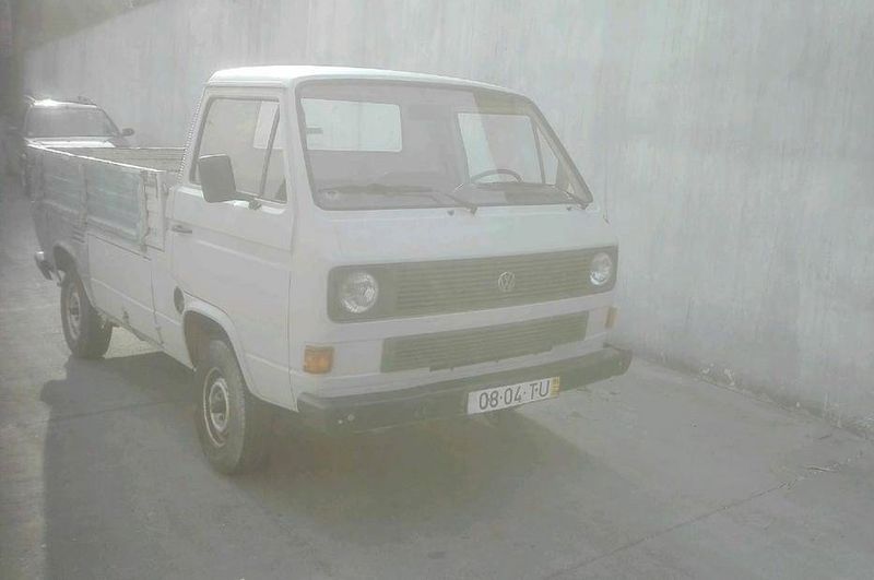 Volkswagen T5 Transporter Shuttle • 1984 • 79,999 km 1