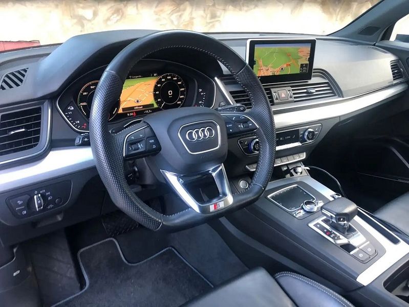Audi Q5 • 2019 • 119,800 km 1