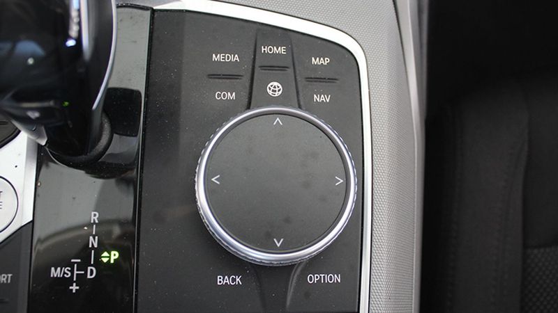 BMW 3 Series • 2020 • 84,516 km 18