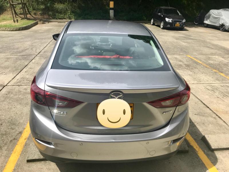 Mazda 3 • 2016 • 90,000 km 2