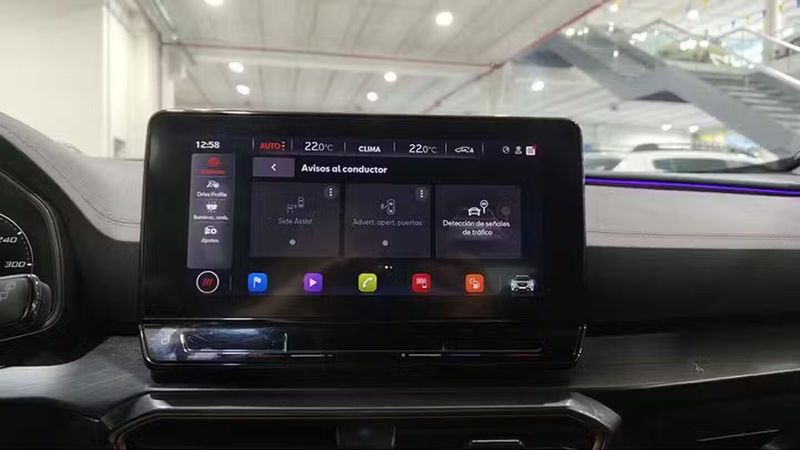 Seat Leon • 2022 • 38,626 km 20