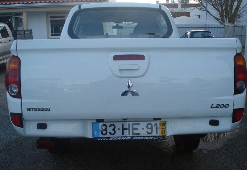 Mitsubishi L200 • 2009 • 200,000 km 3