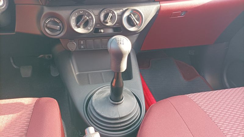 Toyota Hilux • 2022 • 0 km 13