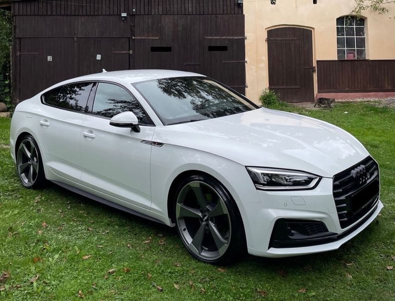 Audi A5 Sportback • 2019 • 33,490 km 3