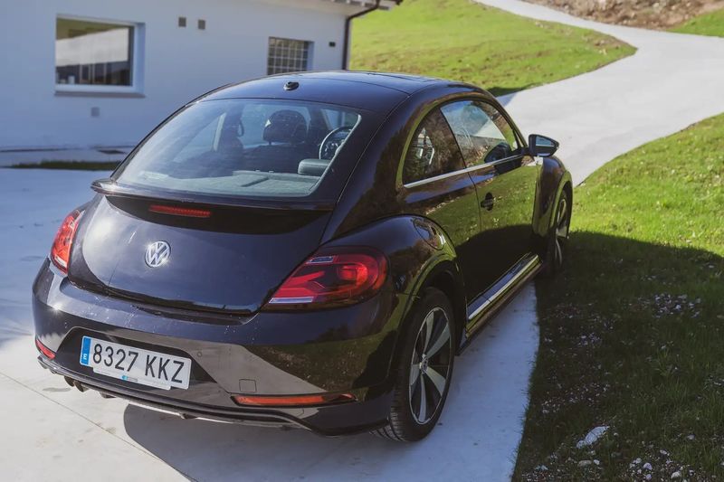 Volkswagen New Beetle • 2018 • 45,000 km 2