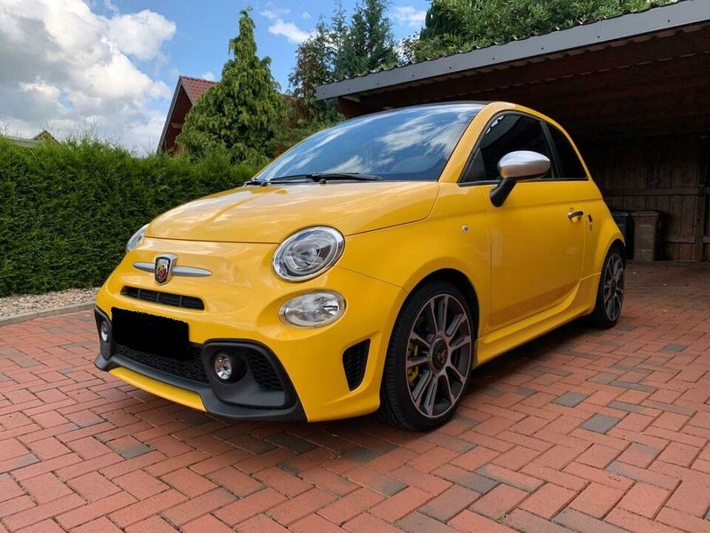 Fiat 500 • 2016 • 64,000 km 1