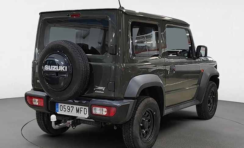 Suzuki Jimny • 2023 • 43,708 km 3