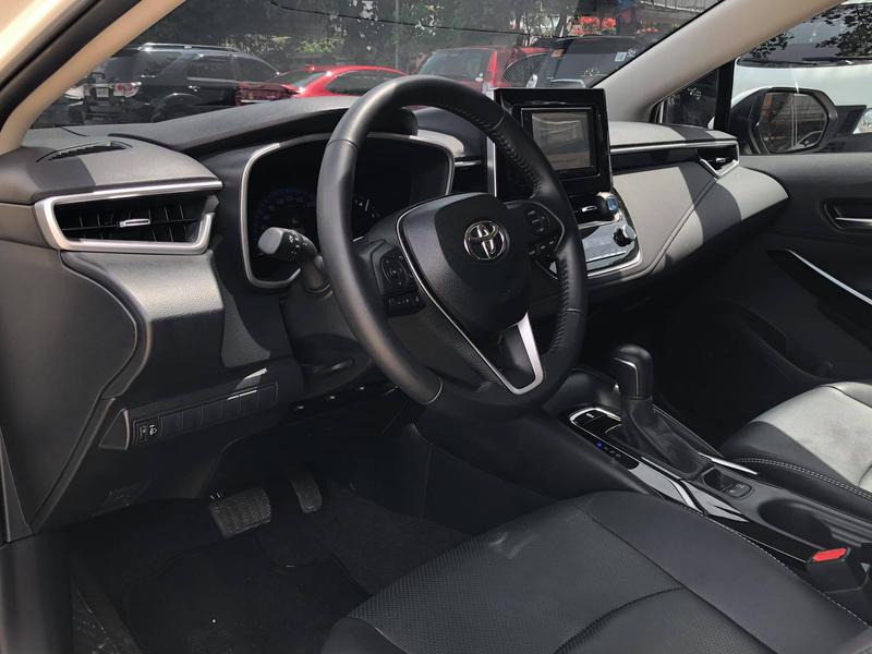 Toyota Corolla • 2020 • 7,000 km 8