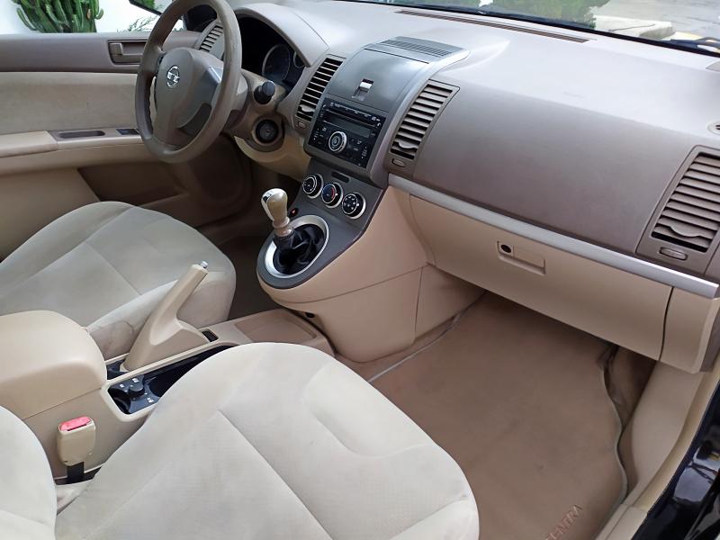 Nissan Sentra • 2012 • 92,000 km 4