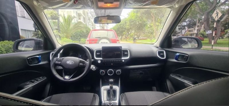 Hyundai Venue • 2020 • 70,000 km 5