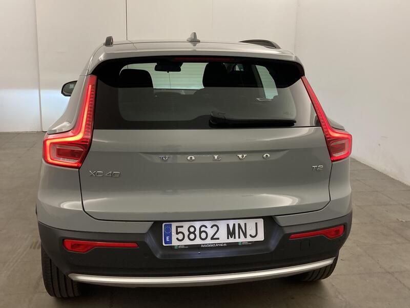 Volvo XC40 • 2024 • 32,805 km 4