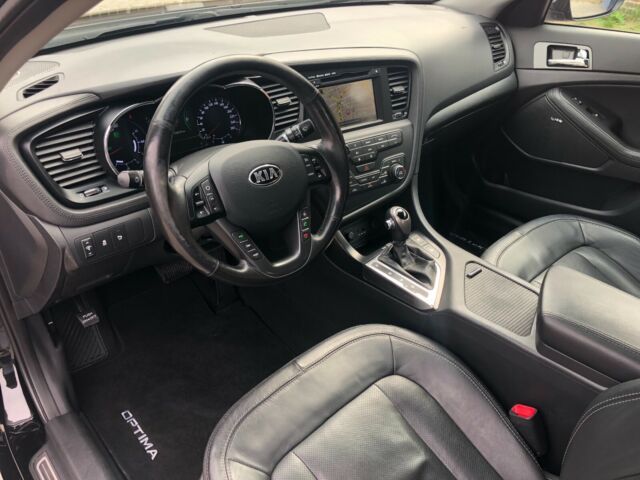 Kia Optima • 2013 • 125,000 km 4