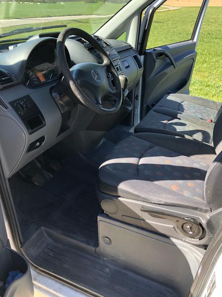 Mercedes-Benz 115 • 2008 • 105,000 km 2