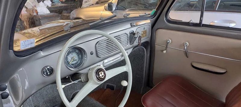 Volkswagen Beetle • 1956 • 90,000 km 5