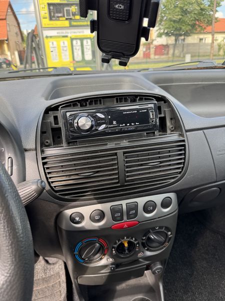 Fiat Punto • 2005 • 189,650 km 8