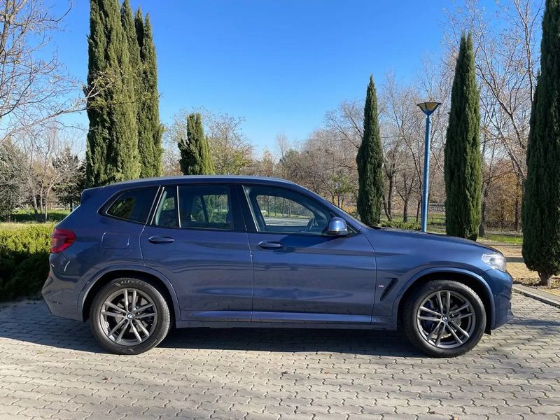 BMW X3 • 2020 • 82,000 km 3