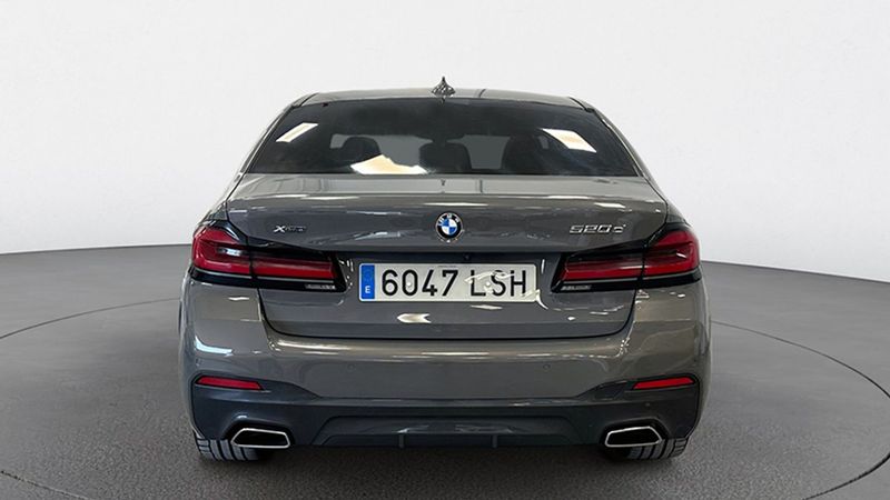 BMW 5 Series • 2021 • 71,733 km 13