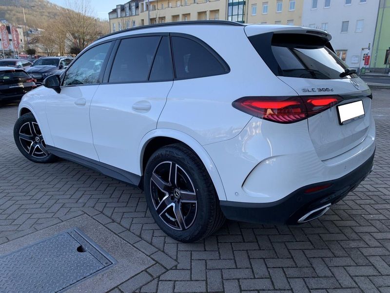 Mercedes-Benz GLC • 2023 • 74,011 km 6