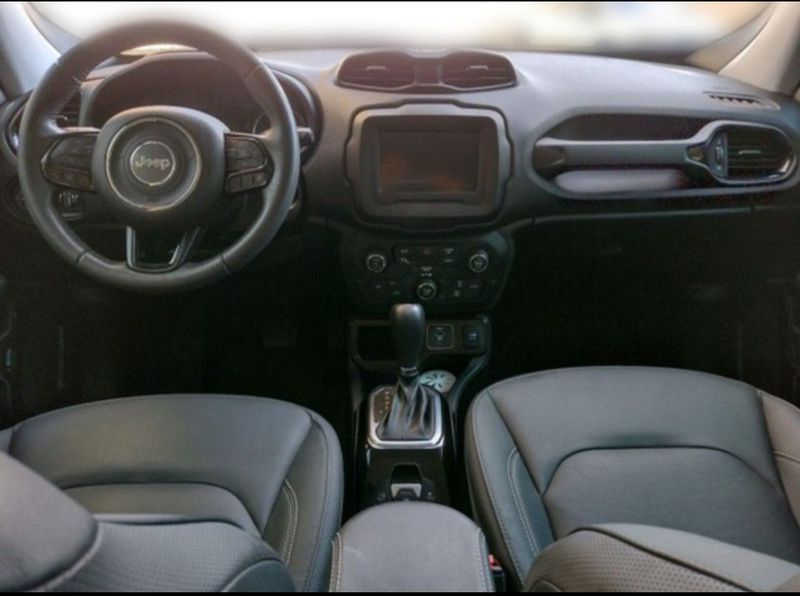 Jeep Renegade • 2021 • 8,000 km 3