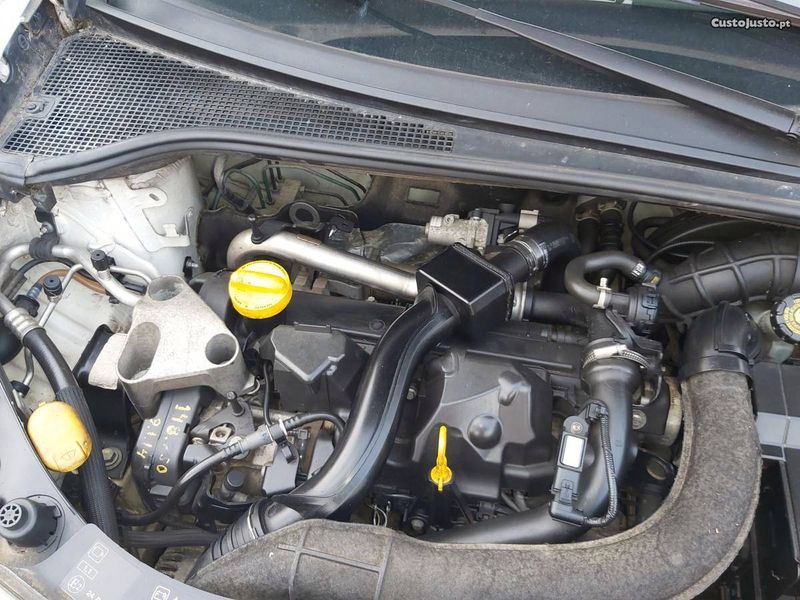 Renault Clio • 2009 • 200,000 km 2