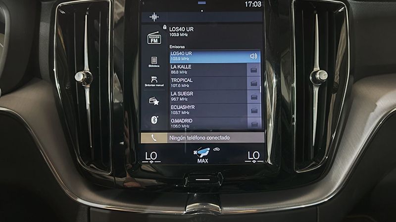 Volvo XC60 • 2020 • 49,138 km 22