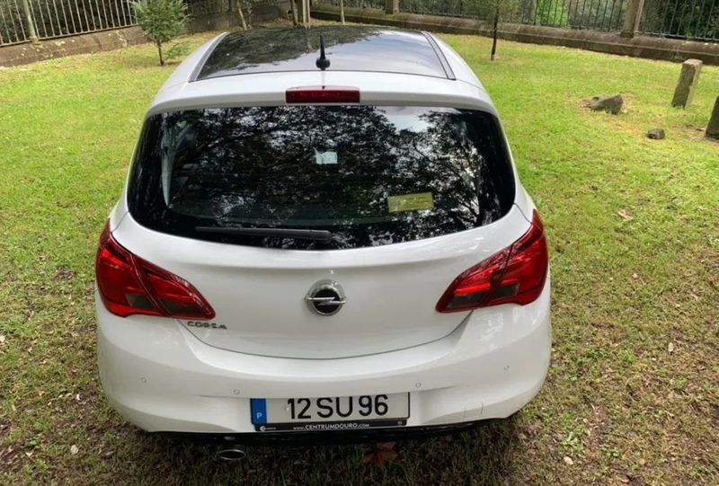 Opel Corsa • 2017 • 250,000 km 2