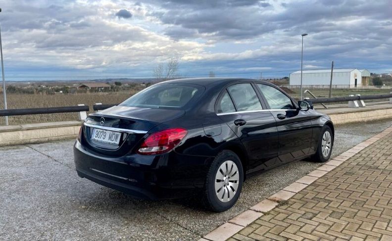 Mercedes-Benz C-Class • 2016 • 115,000 km 2