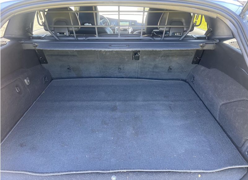 Volvo V60 • 2015 • 130,000 km 4