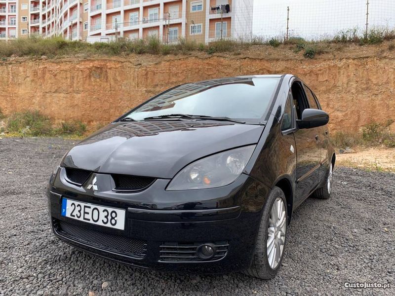 Mitsubishi Colt • 2008 • 200,000 km 1