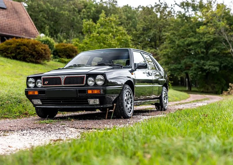 Oldsmobile LSS • 1990 • 100,500 km 9