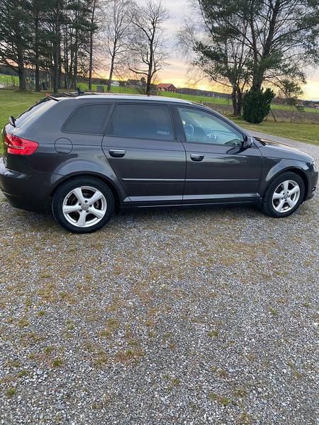 Audi A3 • 2011 • 131,000 km 3
