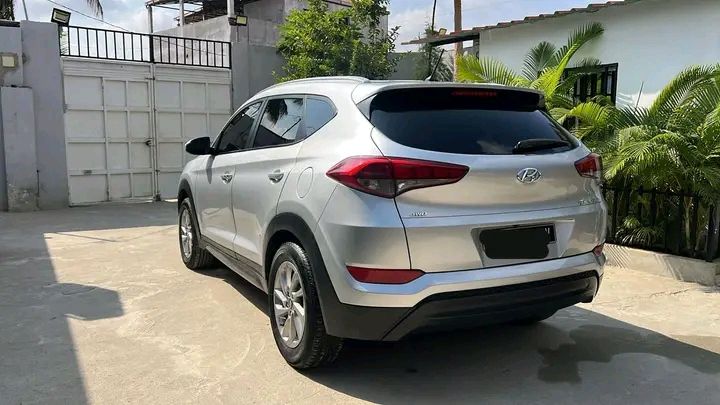 Hyundai Tucson • 2022 • 20,000 km 3
