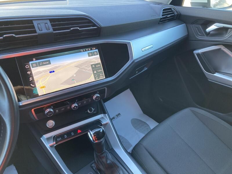 Audi Q3 • 2020 • 84,159 km 6