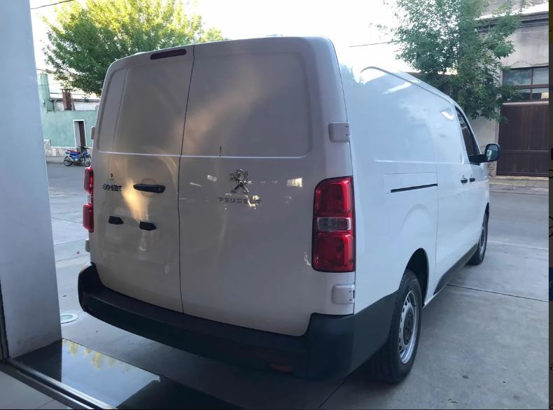 Peugeot Bipper • 2019 • 90,000 km 7