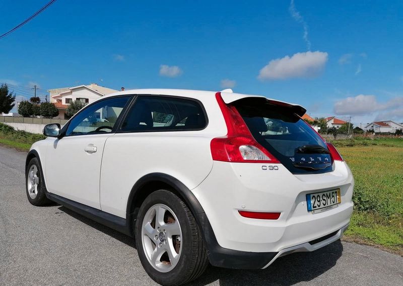 Volvo Coupe • 2011 • 160,000 km 4