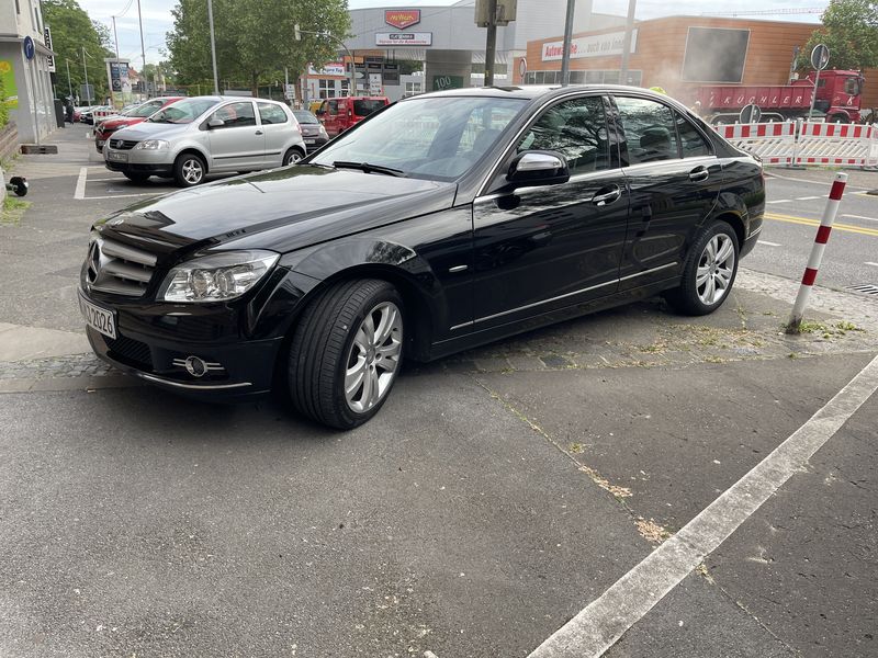 Mercedes-Benz C • 2008 • 189,250 km 5