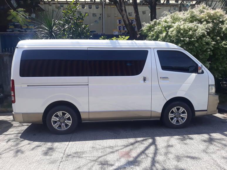 Toyota Hiace Van • 2012 • 39,000 km 4