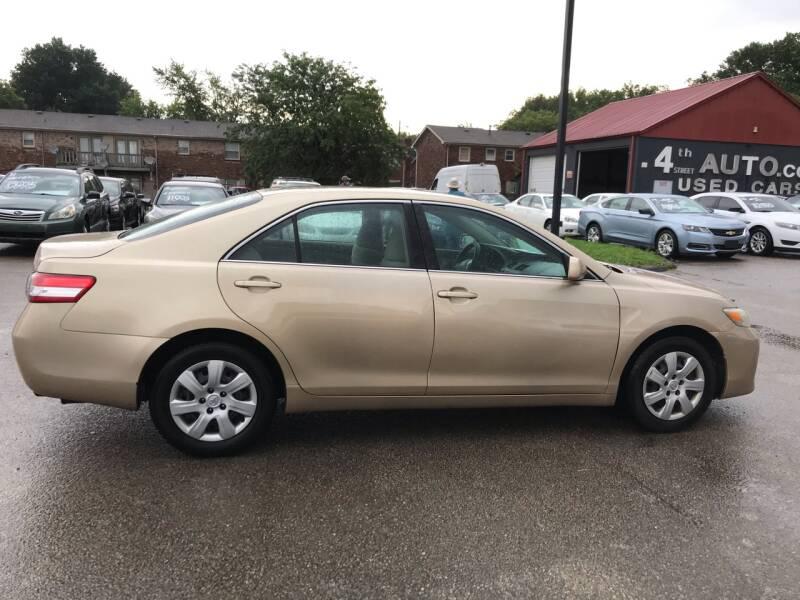 Toyota Camry • 2011 • 24,058 km 5