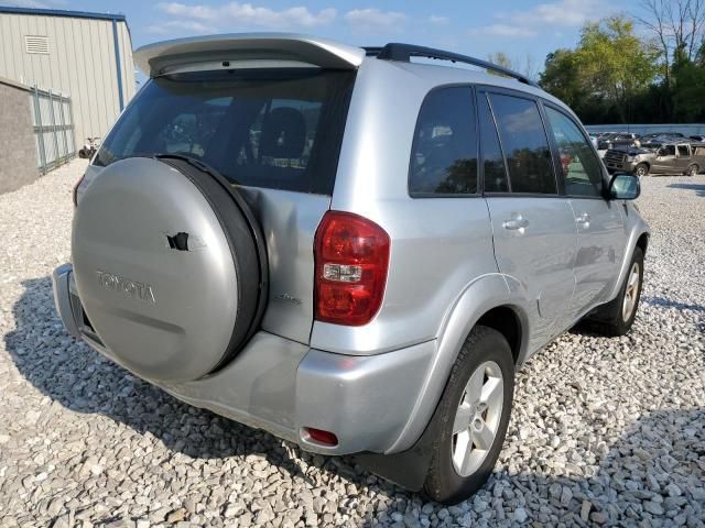 Toyota RAV4 • 2005 • 2 km 2