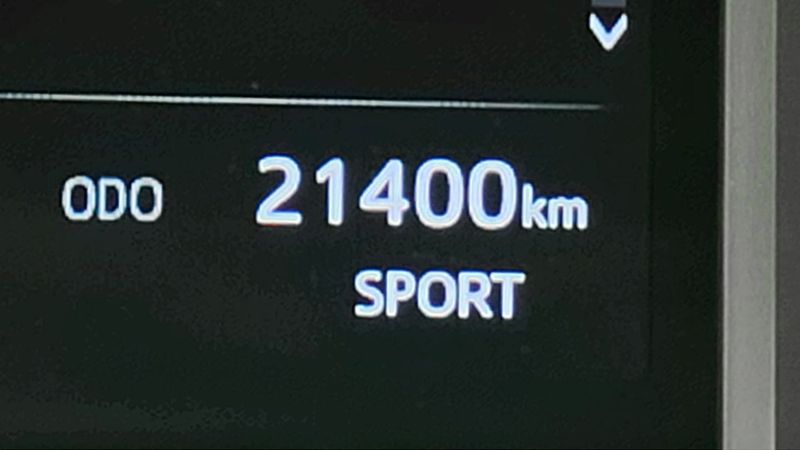 Toyota Land Cruiser • 2022 • 21,400 km 32