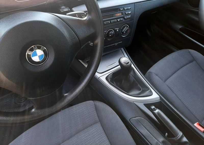 BMW 316i • 2011 • 170,000 km 4