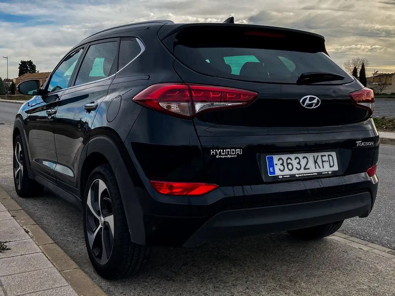 Hyundai Tucson • 2017 • 118,600 km 5