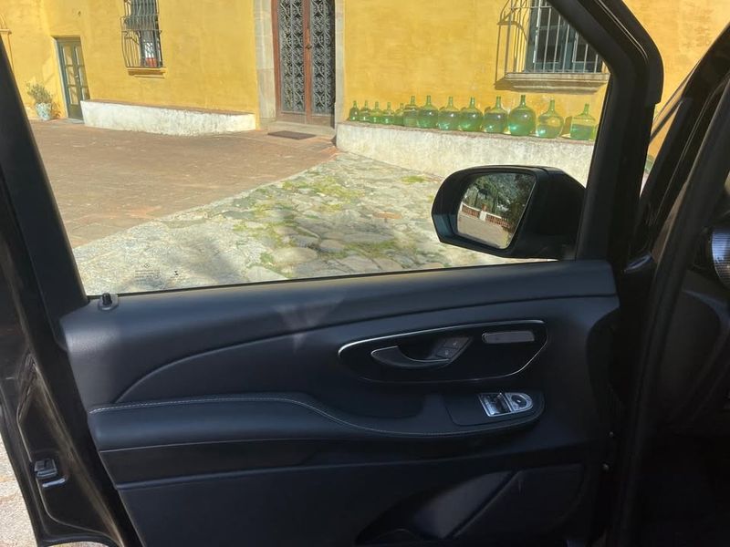 Mercedes-Benz Sprinter • 2023 • 15,366 km 9