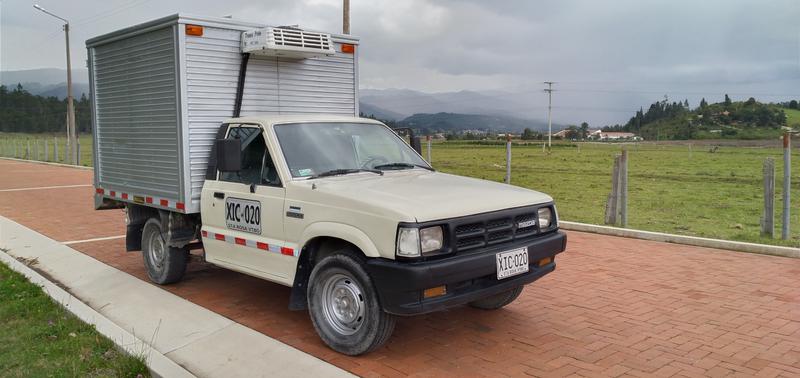 Mazda B2500 • 1992 • 330,000 km 10