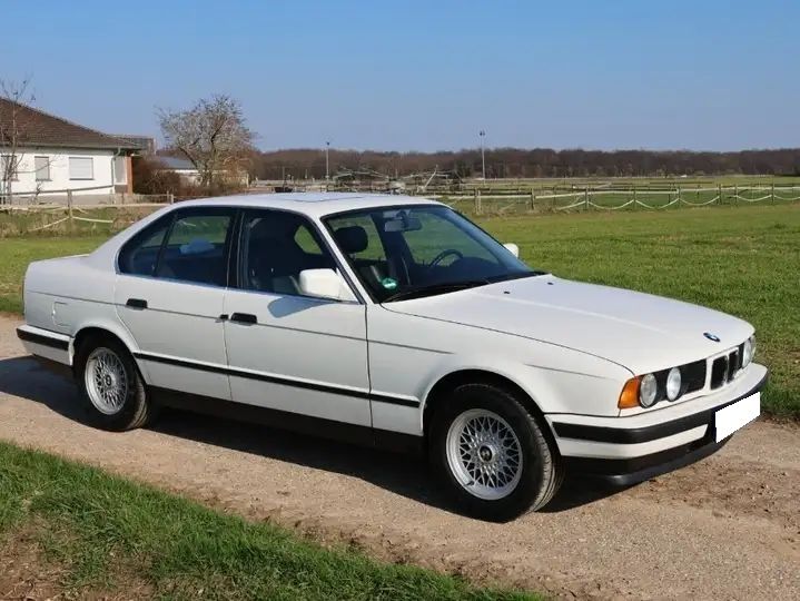 BMW 5 Series • 1988 • 111,425 km 5