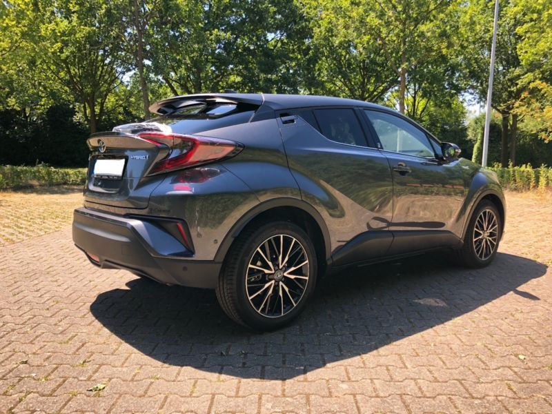 Toyota C-HR • 2018 • 64,800 km 6