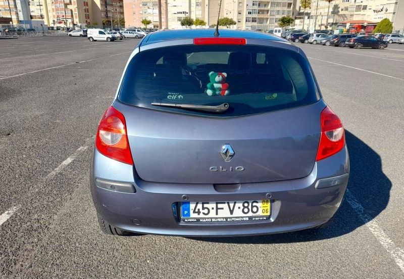 Renault Clio • 2008 • 240,000 km 2