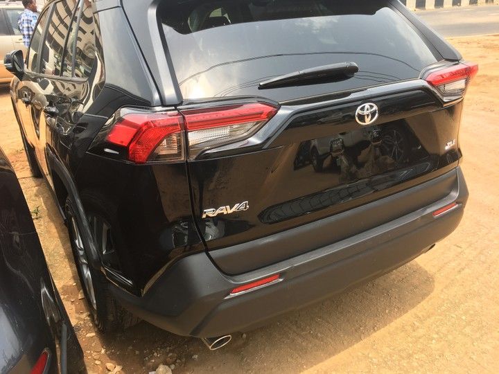 Toyota RAV4 • 2019 • 3 km 3