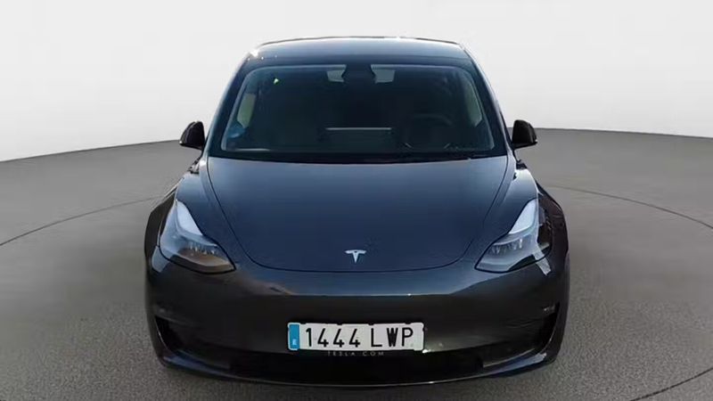 Tesla Model 3 • 2022 • 115,104 km 21
